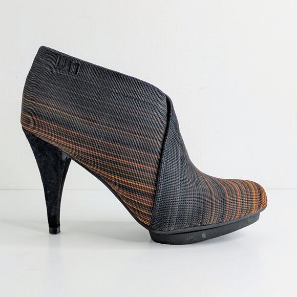 United Nude Hi Fold Heels 37 Black Brown Architectural Avant-Garde EUC - Picture 7 of 15